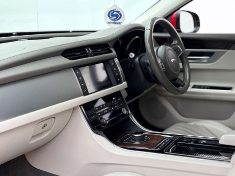 Jaguar XF 2.0 XF Portfolio D Auto 4dr 56