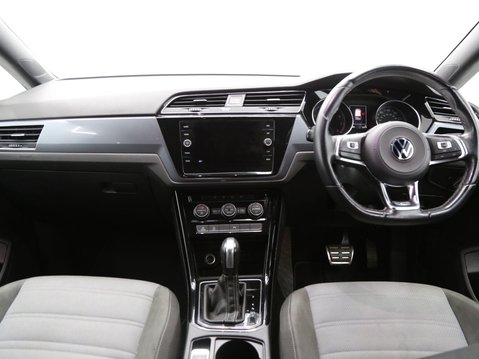 Volkswagen Touran 1.5 TSI EVO R-Line DSG Euro 6 (s/s) 5dr 9