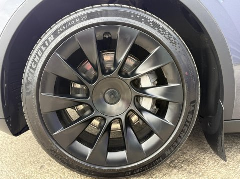 Tesla Model Y (Dual Motor) Long Range SUV 5dr Electric Auto 4WDE (384 bhp) 19