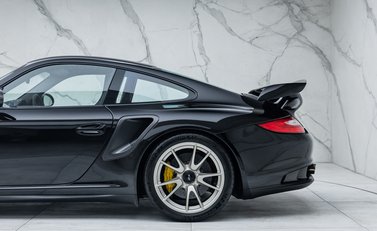 Porsche 911 GT2 RS (997) 42