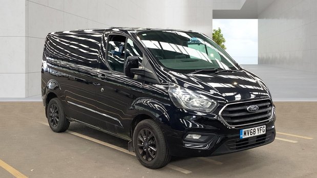 Ford Transit Custom SWB L1H1 Low Roof Limited 300 Air Con Alloys Sensors EURO 6 NO VAT 2