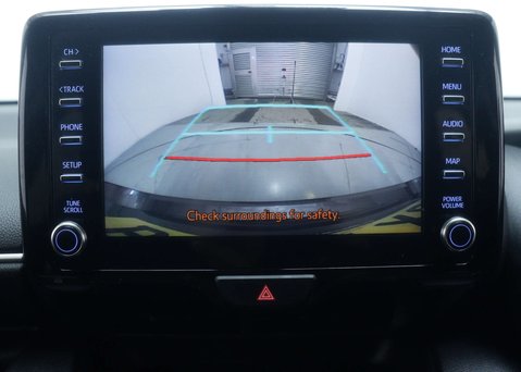 Toyota Yaris 1.5 Yaris Design HEV CVT 5dr 29