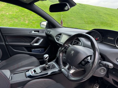 Peugeot 308 1.6 308 GT Line HDi Blue S/S 5dr 7