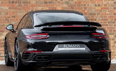 Porsche 911 (991.2) Turbo S 3