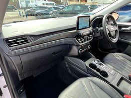 Ford Kuga 2.5 Kuga Vignale PHEV CVT 5dr 17