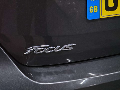 Ford Focus 1.0 Titanium 5dr 86
