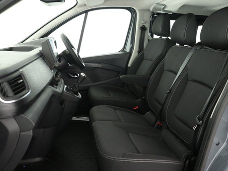 Renault Trafic LL30 Blue dCi 150 Extra Crew Van MY26 10