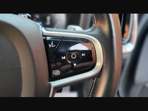 Volvo V60 T4 R-DESIGN PLUS 23