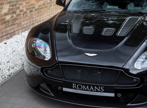 Aston Martin V12 Vantage S 22