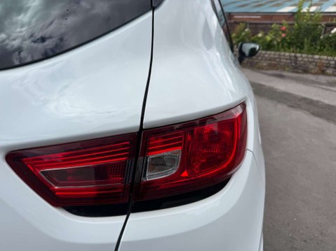 Renault Clio 0.9 Clio Iconic TCe 5dr 43