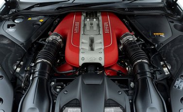 Ferrari 812 Superfast 32