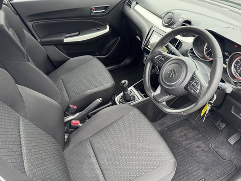 Suzuki Swift 1.2 Dualjet 83 12V Hybrid SZ-L 5dr 20