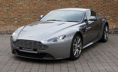 Aston Martin V8 Vantage S 13