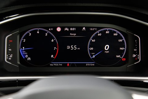 Volkswagen T-Roc R-LINE TSI 11