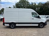 Mercedes-Benz Sprinter AUTO MWB L2H2 High Roof 315 Pro Air Con Camera EURO 6 5