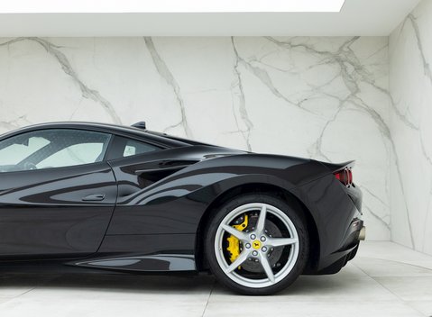 Ferrari F8 Tributo 23