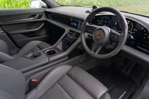 Porsche Taycan Taycan Turbo 10
