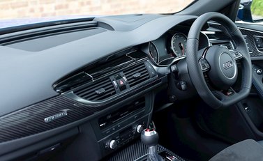 Audi RS6 Avant Performance 17