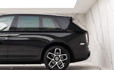 Rolls-Royce Cullinan V12 28