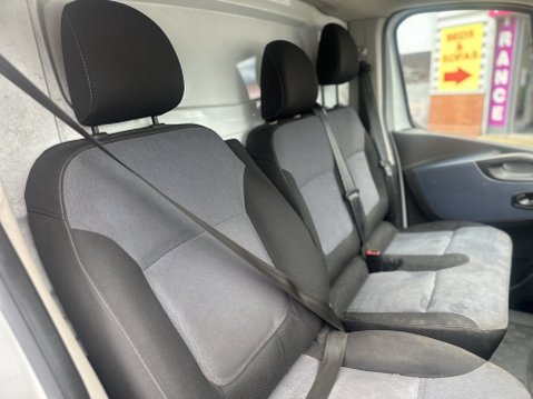 Vauxhall Vivaro L2H1 2900 FRIDGE FREEZER VAN, LWB 10