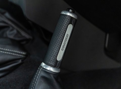 Land Rover Defender 90 XS 24