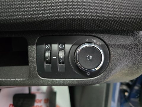 Vauxhall Meriva 1.7 CDTi Exclusiv Auto Euro 5 5dr 34