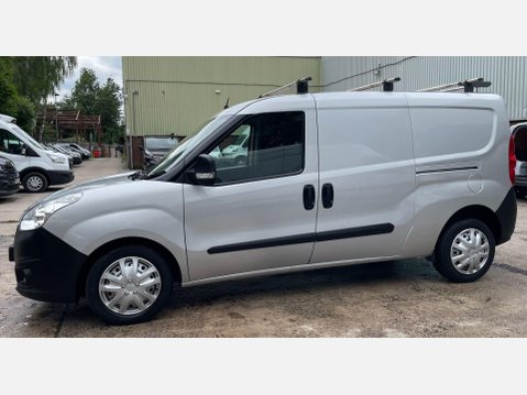 Vauxhall Combo 1.6 Turbo D 2300 Sportive Panel Van 4dr Diesel Manual L2 H1 Euro 6 (s/s) (1 18