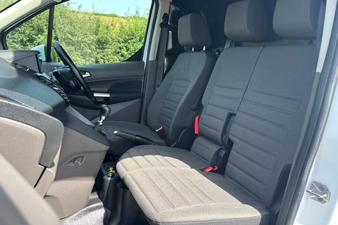 Ford Transit Connect 240 L2 Limited 120 ps Panel Van 3