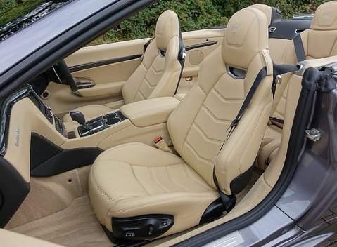 Maserati Grancabrio Sport 4