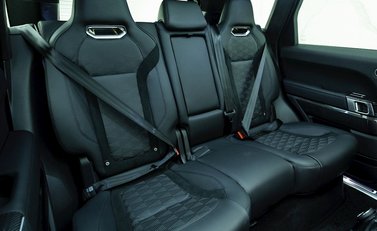 Land Rover Range Rover Sport 5.0 SVR Carbon Edition 13