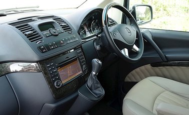 Mercedes-Benz Viano 2.2 CDi Ambiente Extra Long 18