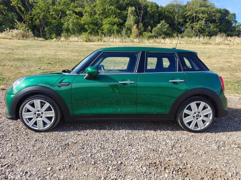 Mini Hatch 1.5 Cooper Exclusive Steptronic Euro 6 (s/s) 5dr 9