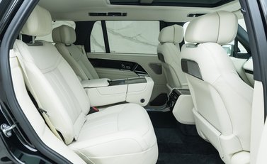 Land Rover Range Rover P460e AUTOBIOGRAPHY LWB 18