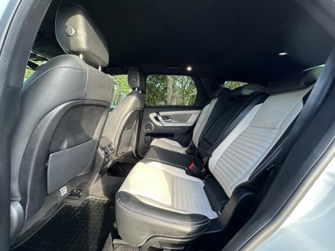 Land Rover Discovery Sport 2.0 D240 MHEV R-Dynamic HSE Auto 4WD Euro 6 (s/s) 5dr 8