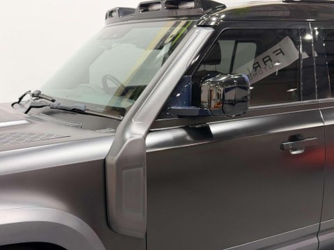 Land Rover Defender 2.0 SD4 S SUV 5dr Diesel Auto 4WD Euro 6 (s/s) (240 ps) 42