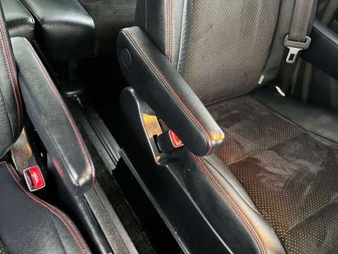 Toyota Vellfire GOLDEN EYES II V6 42