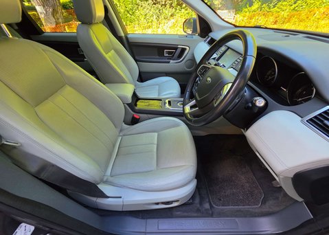 Land Rover Discovery Sport 2.0 Discovery Sport SE Tech TD4 Auto 4WD 5dr 16