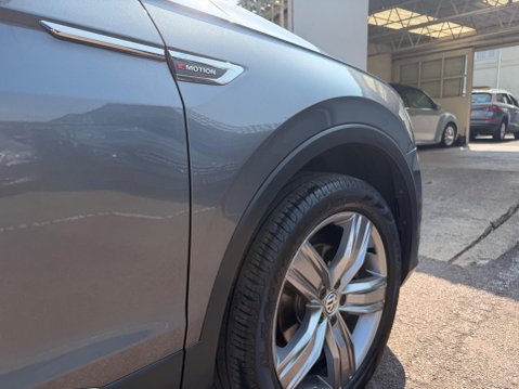 Volkswagen Tiguan Allspace 2.0 TDI Match DSG 4Motion Euro 6 (s/s) 5dr 34
