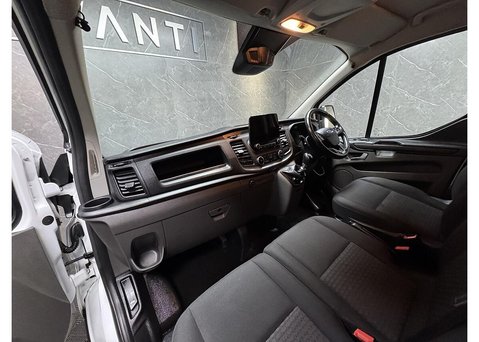 Ford Transit Custom 2.0 340 EcoBlue Trend Panel Van 5dr Diesel Manual L2 H1 Euro 6 (s/s) (130 p 52