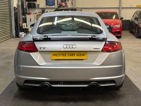 Audi TT 2.0 TFSI S line S Tronic quattro Euro 6 (s/s) 3dr 5