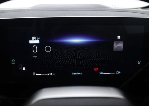 Renault Austral 1.2 Austral Techno Espirit Alpine HEV Auto 5dr 18