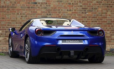 Ferrari 488 Spider 19