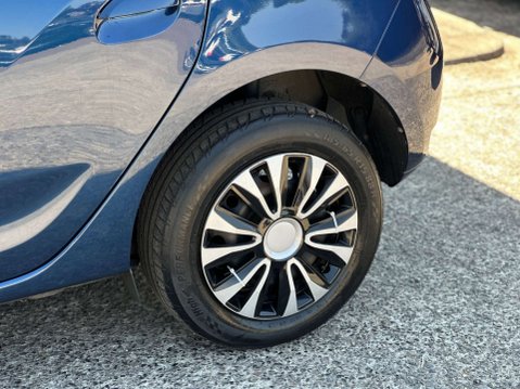 Dacia Sandero 1.0 Sandero Comfort SCe 5dr 24
