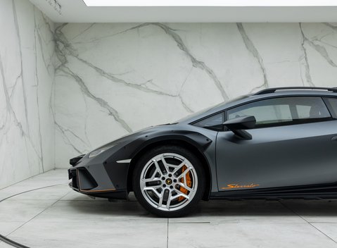 Lamborghini Huracan STERRATO 40