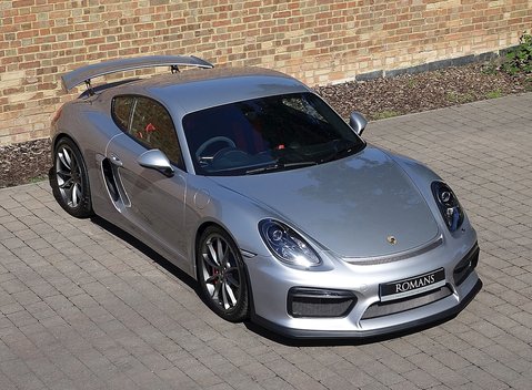 Porsche Cayman GT4 2