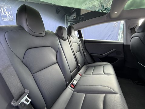 Tesla Model 3 Saloon 4dr Electric Auto RWD (208 ps) 24