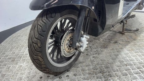 Lexmoto Vienna 2021 11K RUNNING PROJECT SCOOTER SPARES OR REPAIR 125CC CUSTOM BIKE 13