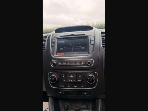 Kia Sorento 2.2 Sorento KX-3 Sat Nav CRDi 4x4 Auto 4WD 5dr 21