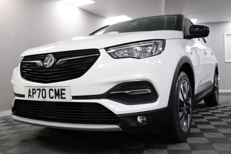 Vauxhall Grandland X SRI NAV 28