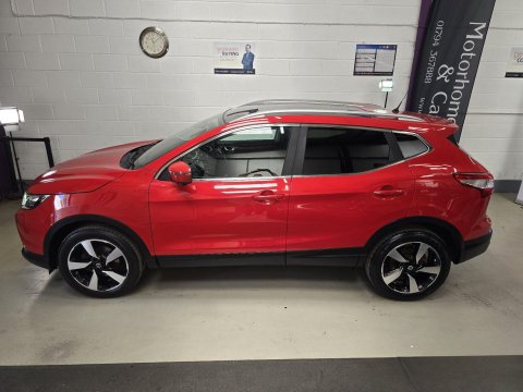Nissan Qashqai 1.2 DIG-T N-Connecta 2WD Euro 6 (s/s) 5dr 6